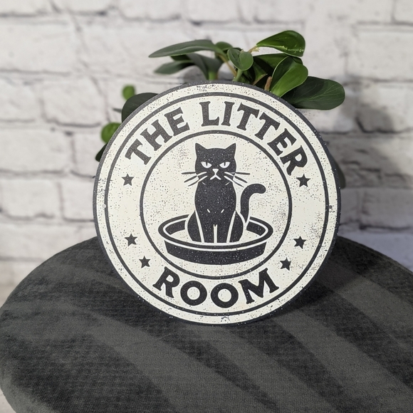 The Litter Room' round metal sign black cat design - Picture 1 of 6